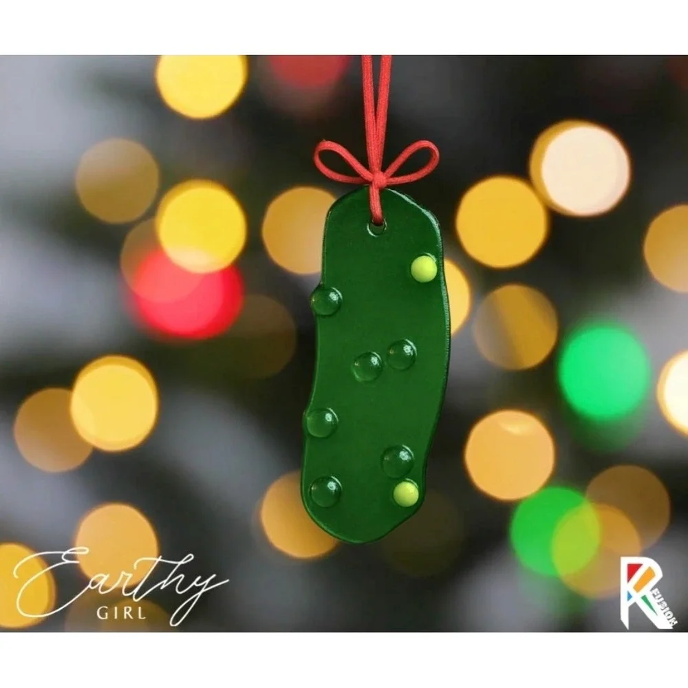Handmade Glass‎ Pickle Ornament Christmas Tree Holiday Decor Festive Novelty